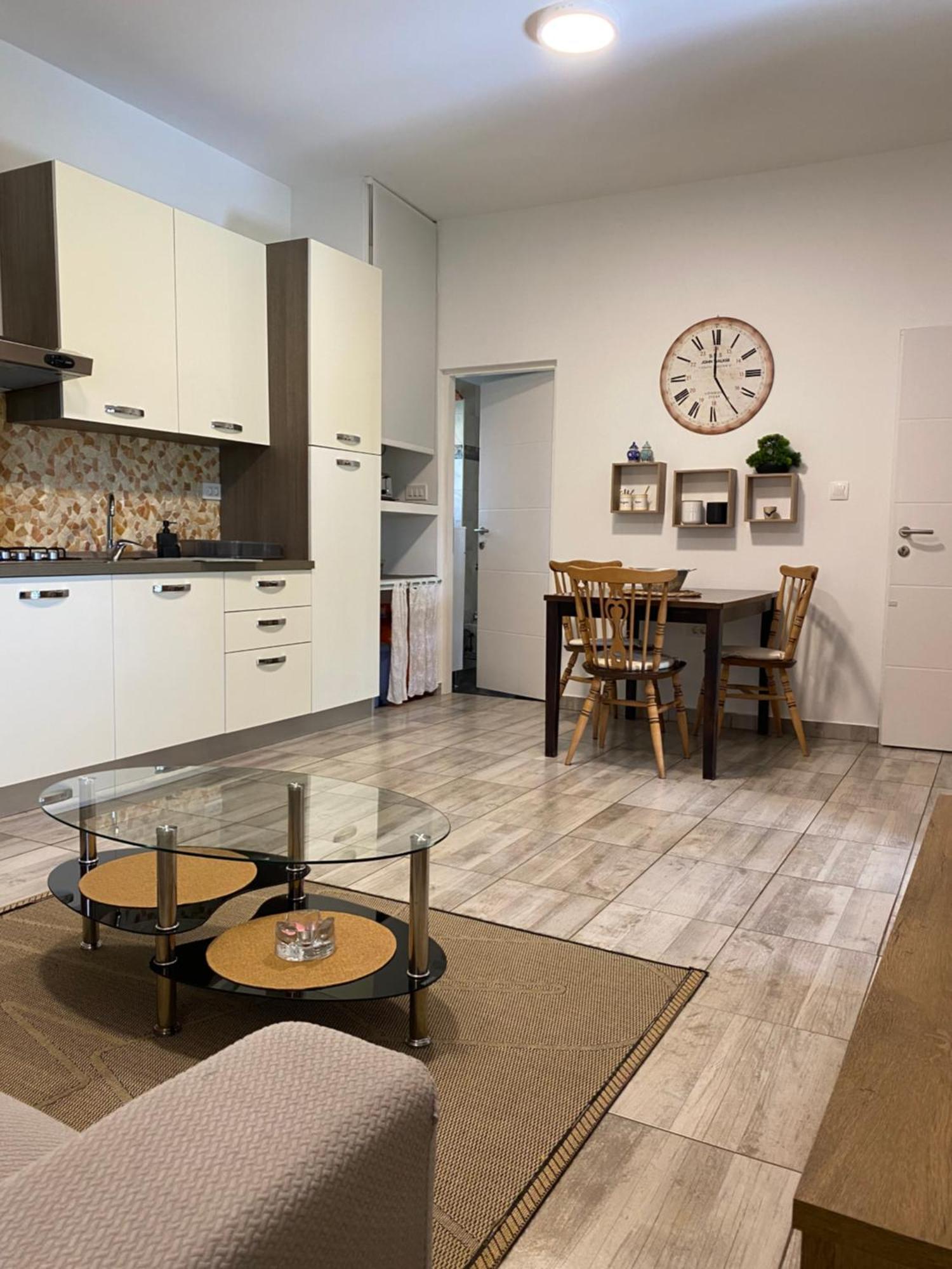 Apartman "Almond House 2" PUY Exterior foto